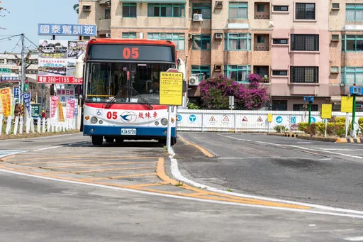 營業用牌照稅「下期」10/1開徵 車輛數、稅額雙增原因曝光