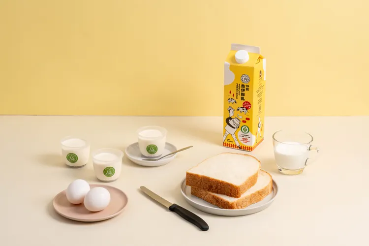 LA ONE真鮮奶吐司和LA ONE 香草奶酪以19號喬伊牛奶為主要液體來源，風味濃郁。業者提供
