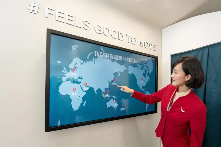 全球200多處航點的打卡牆。國泰航空提供