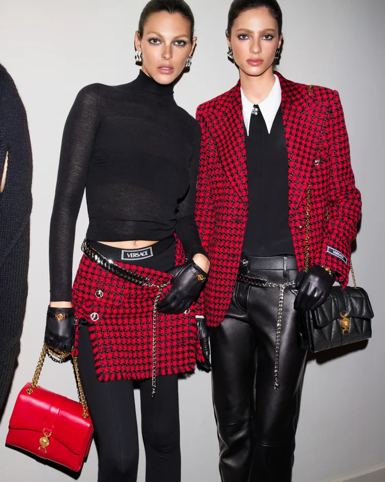 單品運用刺繡、緹花等各種圖樣帶出新意。品牌提供