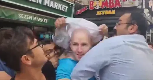 影片|美國海軍陸戰隊遭「蓋布袋」! 土耳其反美人士要美軍滾回家