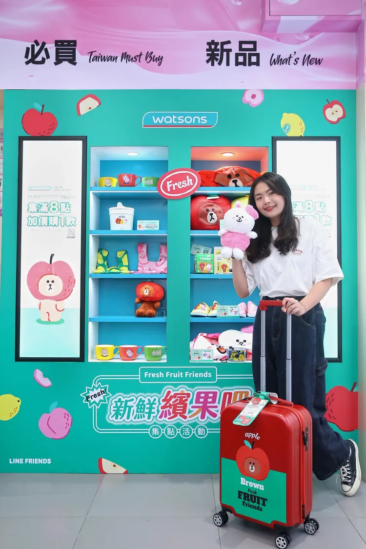 屈臣氏即日起至10/2祭出「決戰周年慶」優惠，全店千件商品買2送1，並加碼分享集點小秘技。業者提供