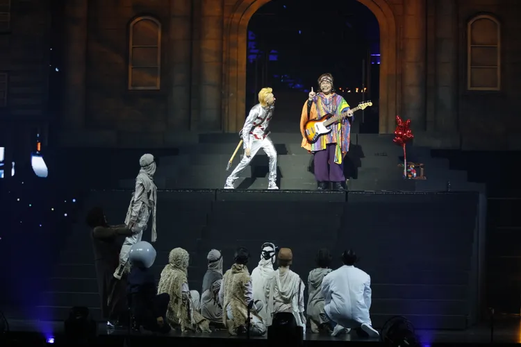 伍佰再扮光魔王 提攜新人詹詠安。月光音樂提供