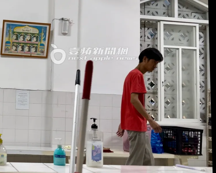 唐治平身形依舊十分消瘦，身心狀況堪慮。特勤中心攝