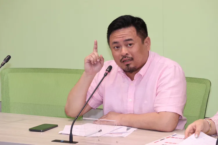 民進黨立委洪申翰也批評，要監督預算，要把道理講出來，而不是拿砍預算來報復，或為砍而砍。記者莊宗達攝