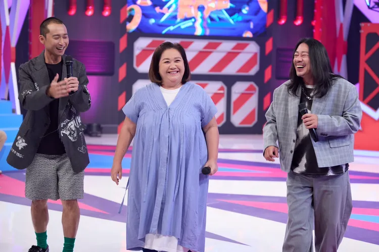 《Talk Talk秀台語》第一季最終篇迎來重量級評審鍾欣凌。公視台語台提供