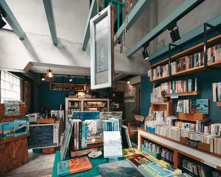 旗津tha̍k冊-閱讀空間。文化局提供