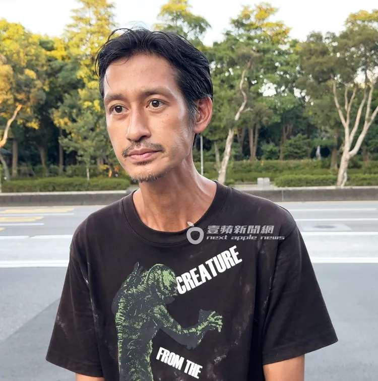 唐治平否認在清真寺內喝酒。特勤中心攝