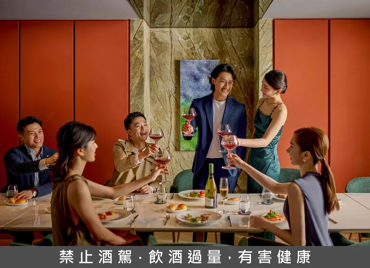 「S∙S∙A∙W」週年慶期間一日一廳歡慶「Cho Restaurant・秋 法餐」每週三午餐四人同行贈送氣泡飲乙瓶。業者提供