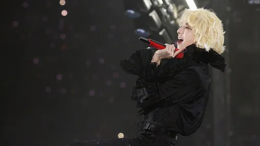 只因說出華晨宇「法師」綽號 餐館員工隔天就被開除了