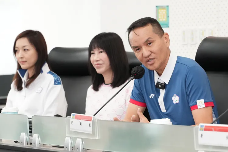 常如山說，愛爾麗集團帶頭做，拋磚引玉吸引更多民間企業支持消防。彭欣偉攝