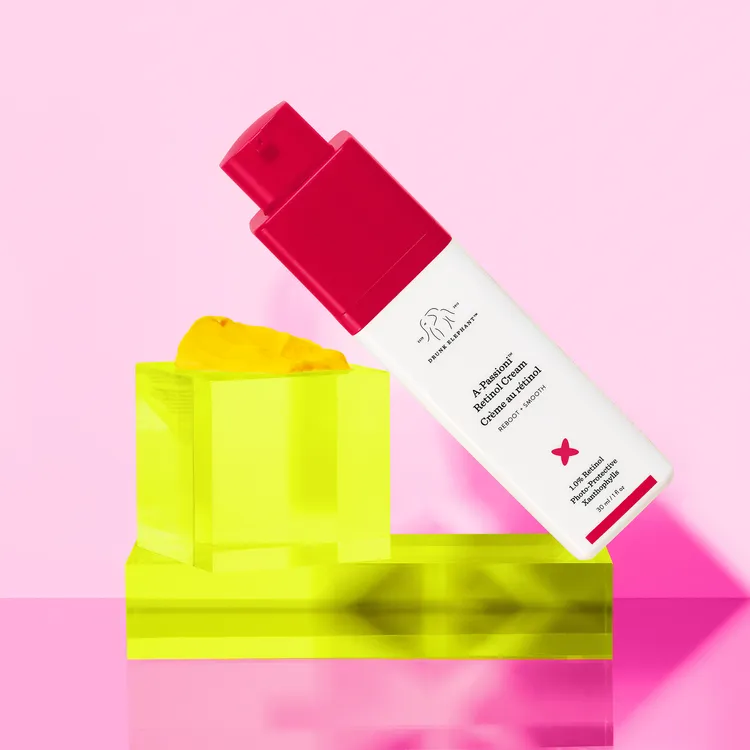 A醇抗老精華乳，30ml／2500元。品牌提供