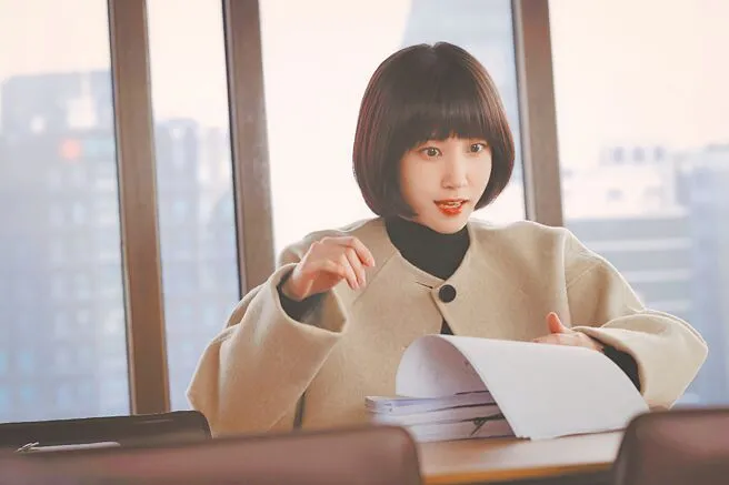 《非常律師禹英禑》劇照。Netflix提供