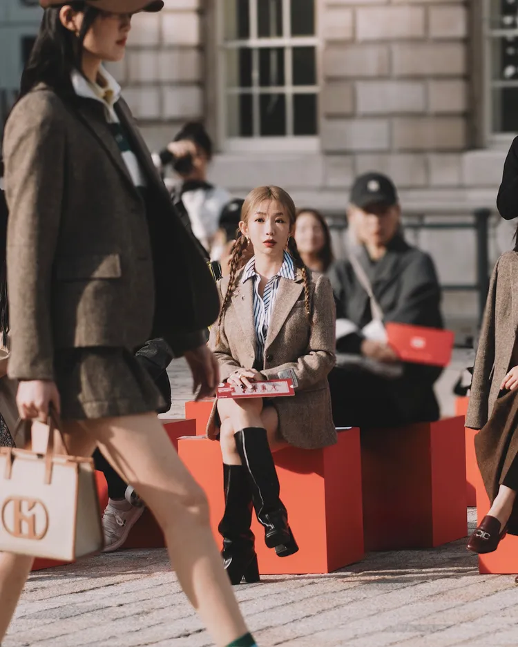 郭書瑤看Hazzys戶外時裝秀。星星相藝提供