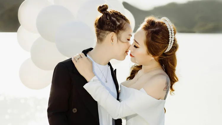 泰國正式通過同婚法案。示意圖取自Pexels