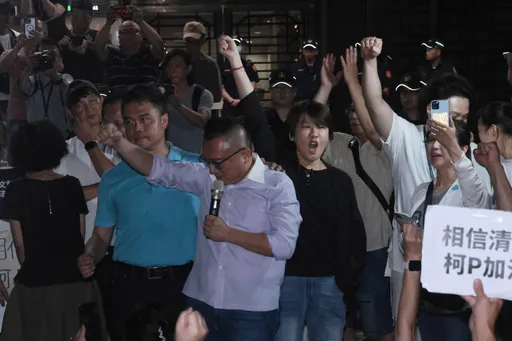 柯文哲离开法院没回家！直奔她家原因曝光