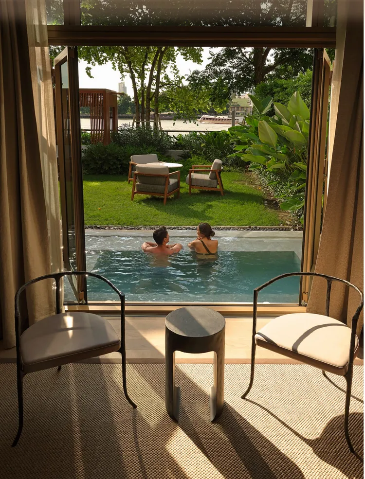 別墅房型內附泳池與花園。翻攝官網