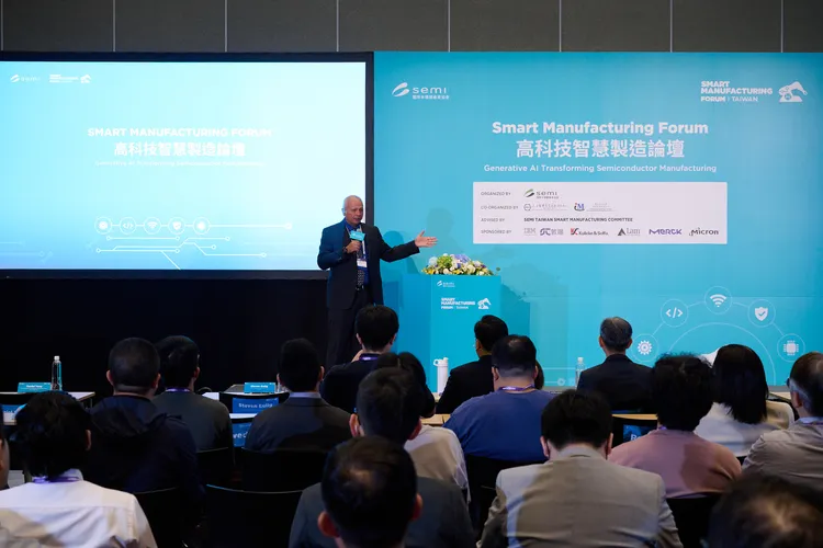 大量人潮湧現高科技智慧製造論壇。SEMI提供
