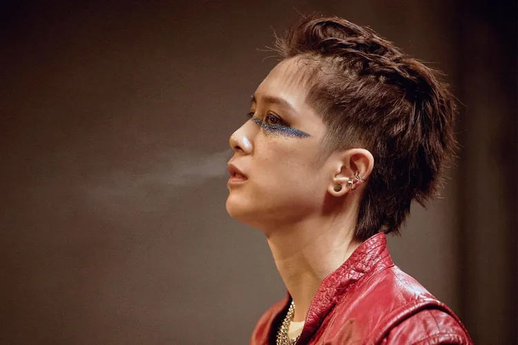 劉奕兒在《女兒的女兒》剃短頭髮飾演張艾嘉女兒。東昊提供