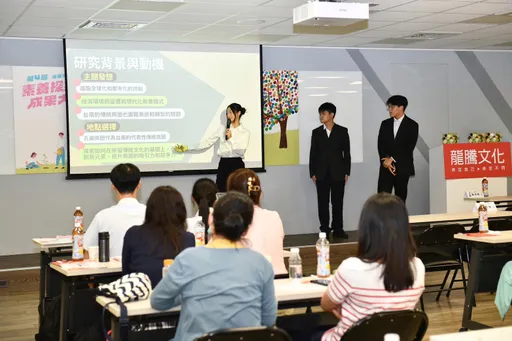 「教育」是永續發展的關鍵，教科書出版社這樣做