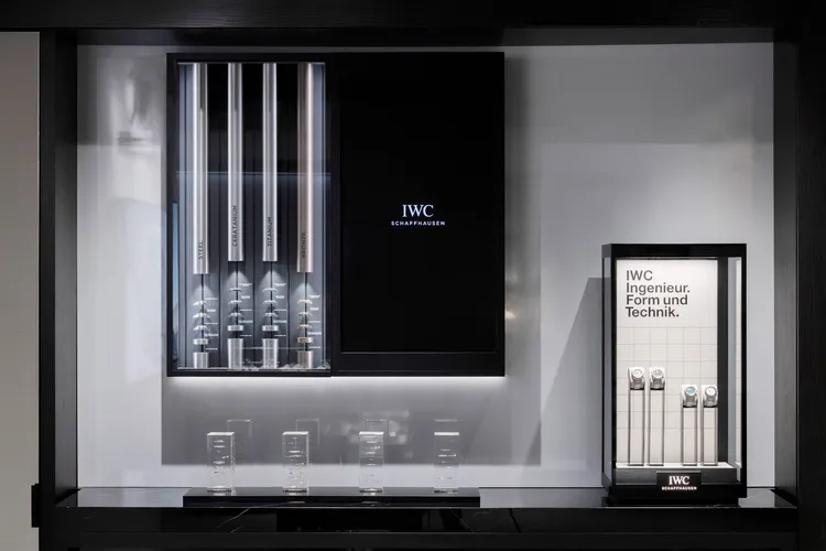IWC台北101專賣店製錶機芯工藝牆。品牌提供