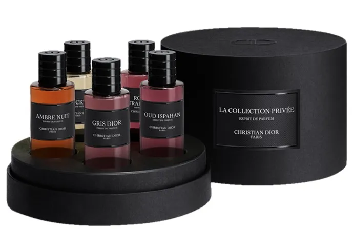 Dior香氛世家淬鍊香精精巧香氛禮盒組，將在10月10日開賣，7.5ml*5／1萬900元。