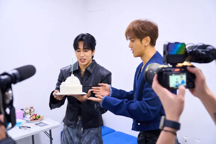 羅志祥在韓國錄影為婁峻碩驚喜慶生。天空娛樂提供