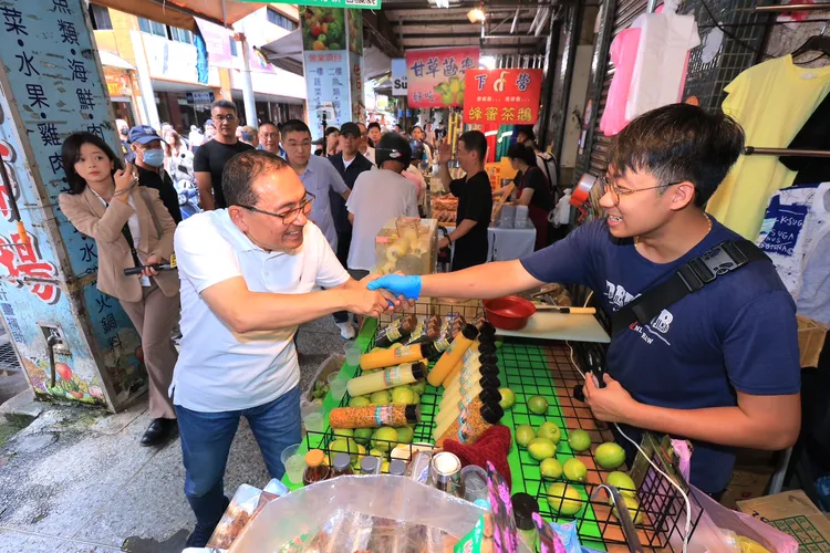 新北市長侯友宜赴基隆為市長謝國樑站台。國民黨基隆市黨部提供2