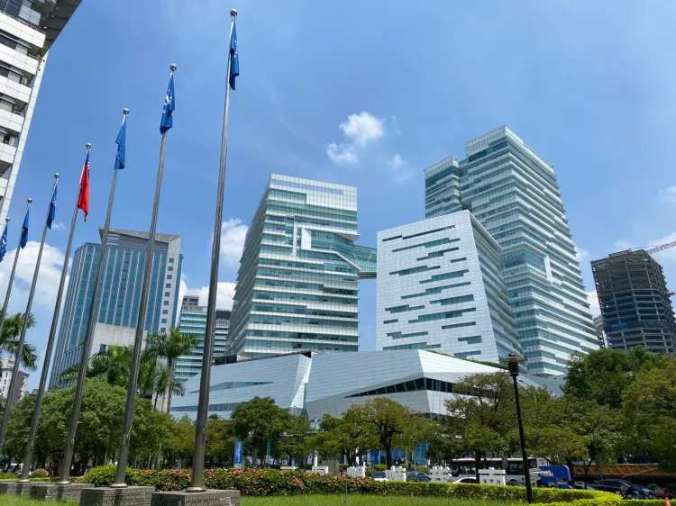 為了併購新光金控，中信金的公開收購申請已送進金管會。資料照片