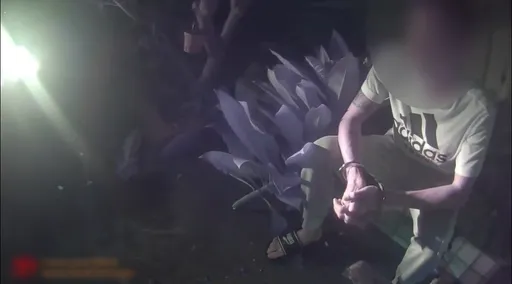 高雄男酒駕遇警攔查落跑!機車還掛失竊車牌 少婦丟失大牌26年成阿嬤