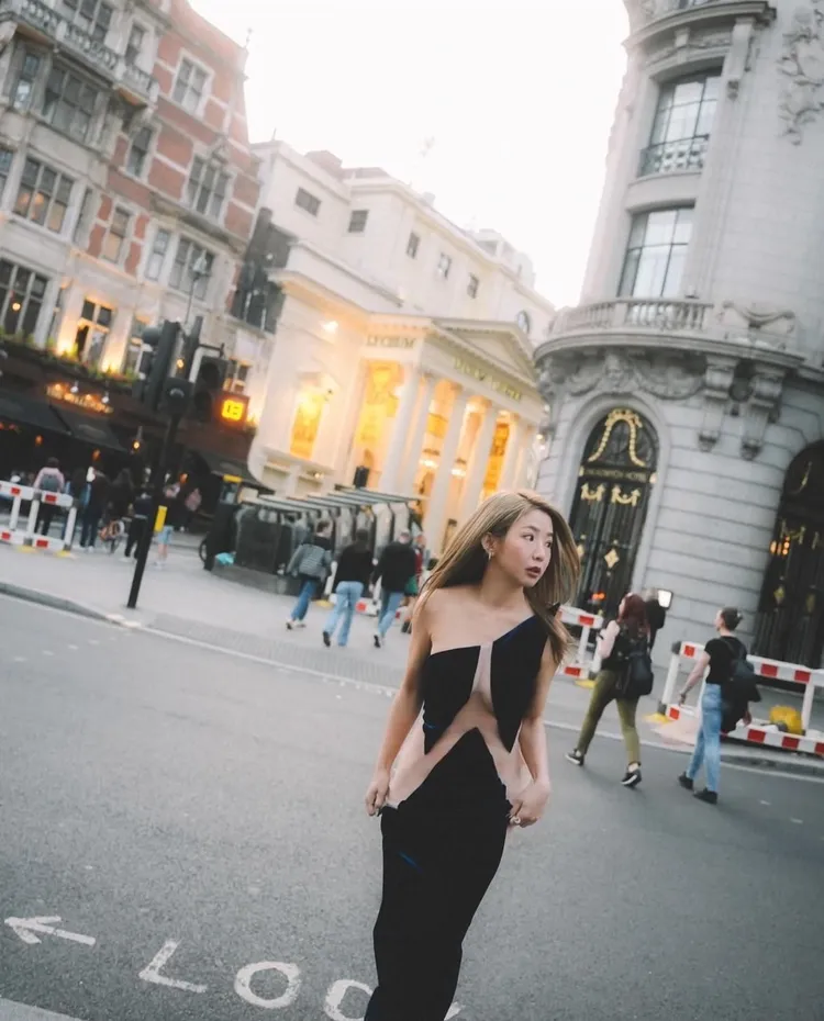 郭書瑤街拍美照曝光，引來網友熱烈議論。翻攝郭書瑤IG