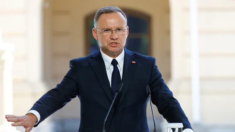 波蘭總統杜達昨接受電視台訪問後說，我們不接受白吃白喝的移民。路透