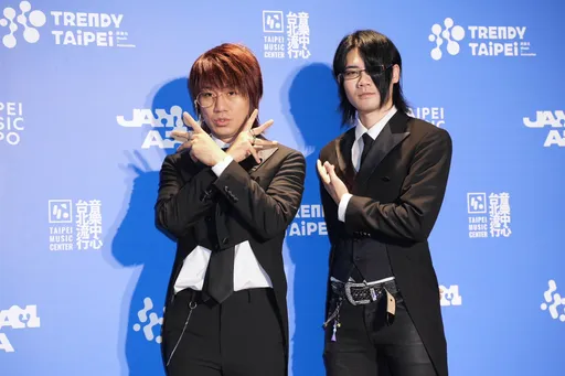 ASMRZ愛上台灣香腸!點名李多慧跳《晚安大小姐》 憂「被關地下室鞭打」