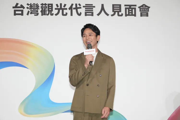 妻夫木聰笑說台灣美食太好吃，每次都怕吃太胖。彭欣偉攝