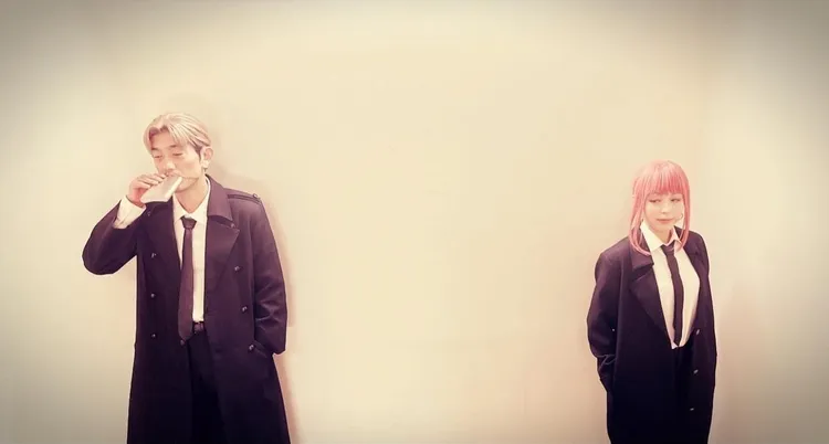 平野綾（右）、谷口賢志去年9到10月演出《鏈鋸人》舞台劇，分別飾演真紀真、岸邊。翻攝a_ya.hirano IG