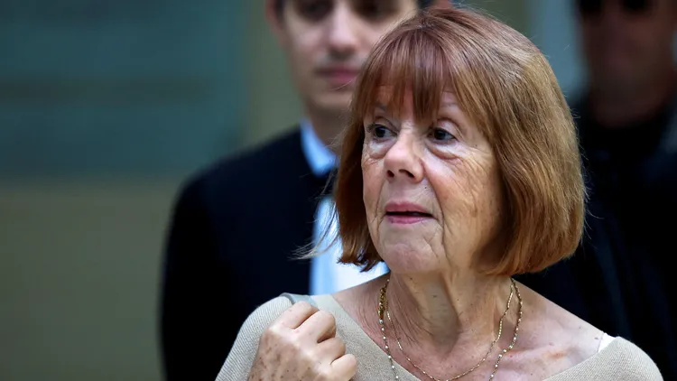 前妻吉賽爾今日也出庭，並說「畢立可先生剛才所說令人不忍心聽下去」。路透