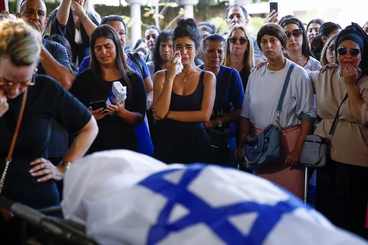 以色列受害者的喪禮。路透社