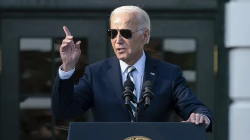 拜登:正為授權長程飛彈給烏克蘭付出努力