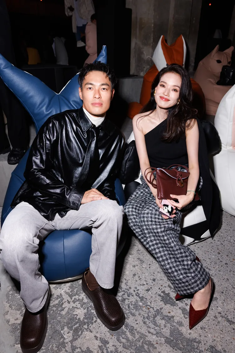 楊祐寧（左）、舒淇（右）同樣是BV春夏大秀的座上賓。品牌提供