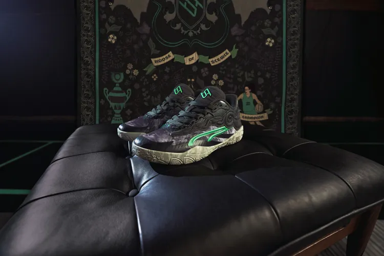 PUMA Stewie 3 Harry Potter，4280元。品牌提供