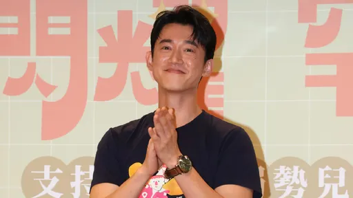 吳慷仁簽中國經紀公司?他未表態 台網友已吵翻天