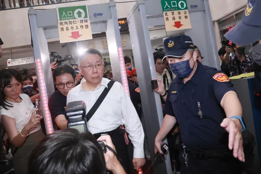 被小草笑翻車!游淑慧酸:畢竟柯文哲「笨和無能」也沒犯罪