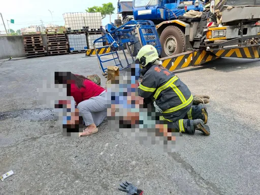 雲林重大工安意外!飼料工廠吊車籃斷裂墜落 3死1昏迷