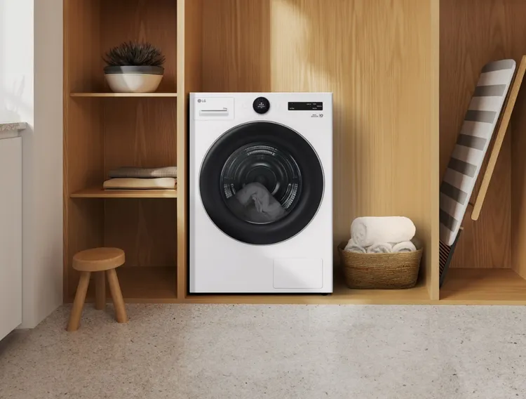 LG AI Dry免曬衣乾衣機採用全新LCD智慧液晶旋鈕，每次旋轉都會於螢幕上顯示完整資訊，操作更加直覺簡單。LG提供 