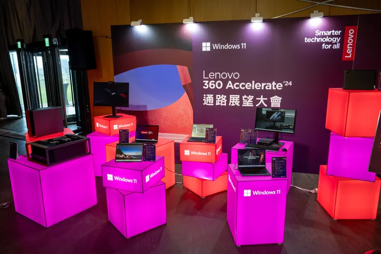 Lenovo以「以服務為導向」的轉型策略為基礎，揭曉AI驅動全方位解決方案。Lenovo提供