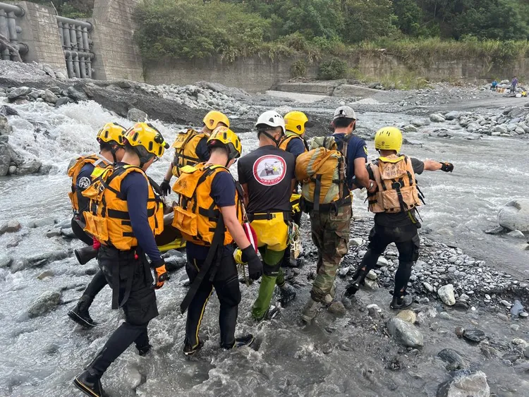 消防人員發現該名失蹤人員，但已明顯死亡。消防局提供
