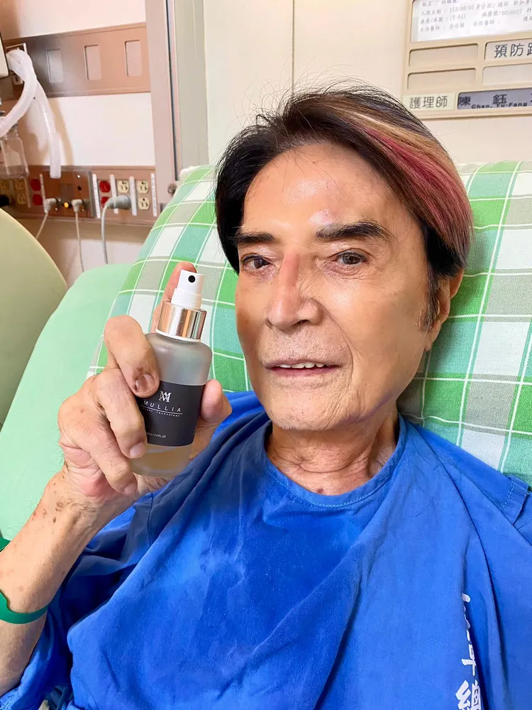 愛美的林沖手術也不忘保養。經紀人提供