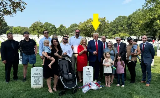 就是這張照片！川普參觀公墓惹議　賀錦麗批不尊重陣亡將士聖地