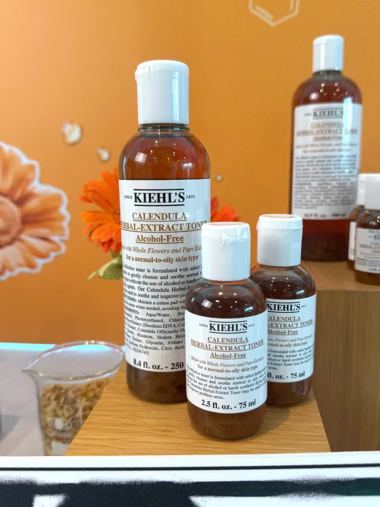 新客限定金盞花化妝水超狂買250ml 送150ml。張家玲攝