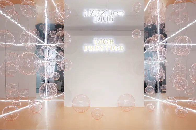 迪奧精萃再生系列年度新品鑑賞盛宴拍照區。品牌提供